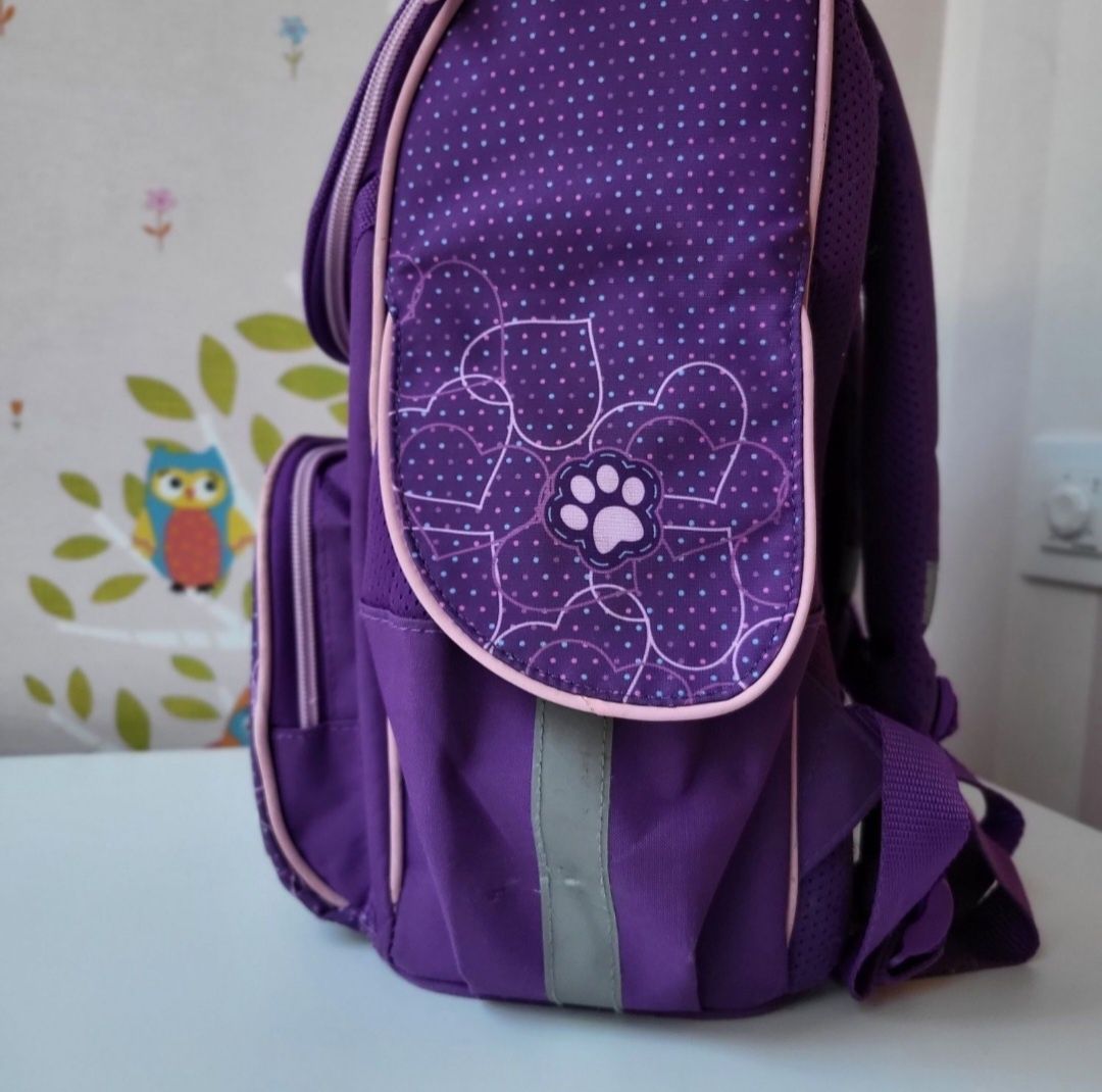 Шкільний рюкзак Kite каркасний, пенал у подарунок