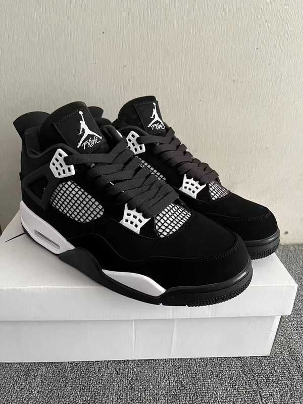 Jordan 4 Retro White Thunder EU.41