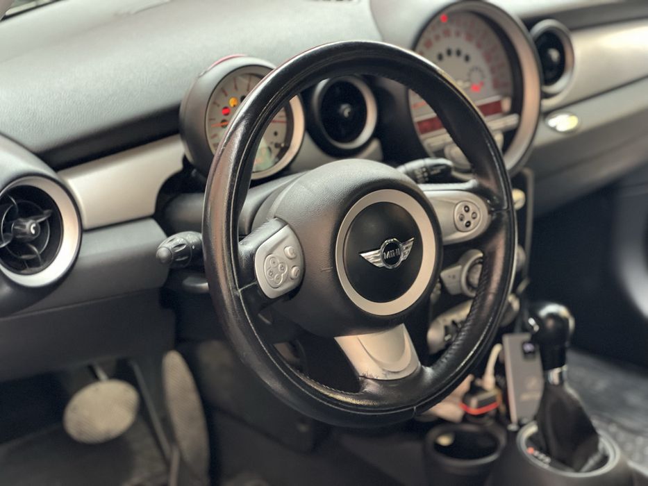 Mini Cooper R56 1.6 Aut 122лс