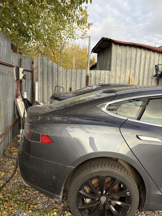 Tesla model s 85 2014