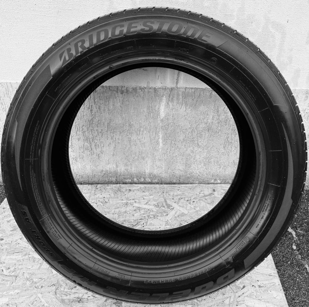 Bridgestone Dueler H/P Sport AS 235/55 r20