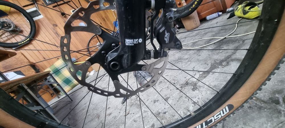 Rodas 29 completas em carbono
