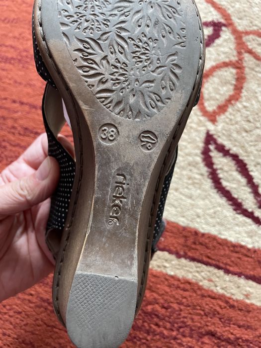 Туфлі 39 р, босоніжки 38 р