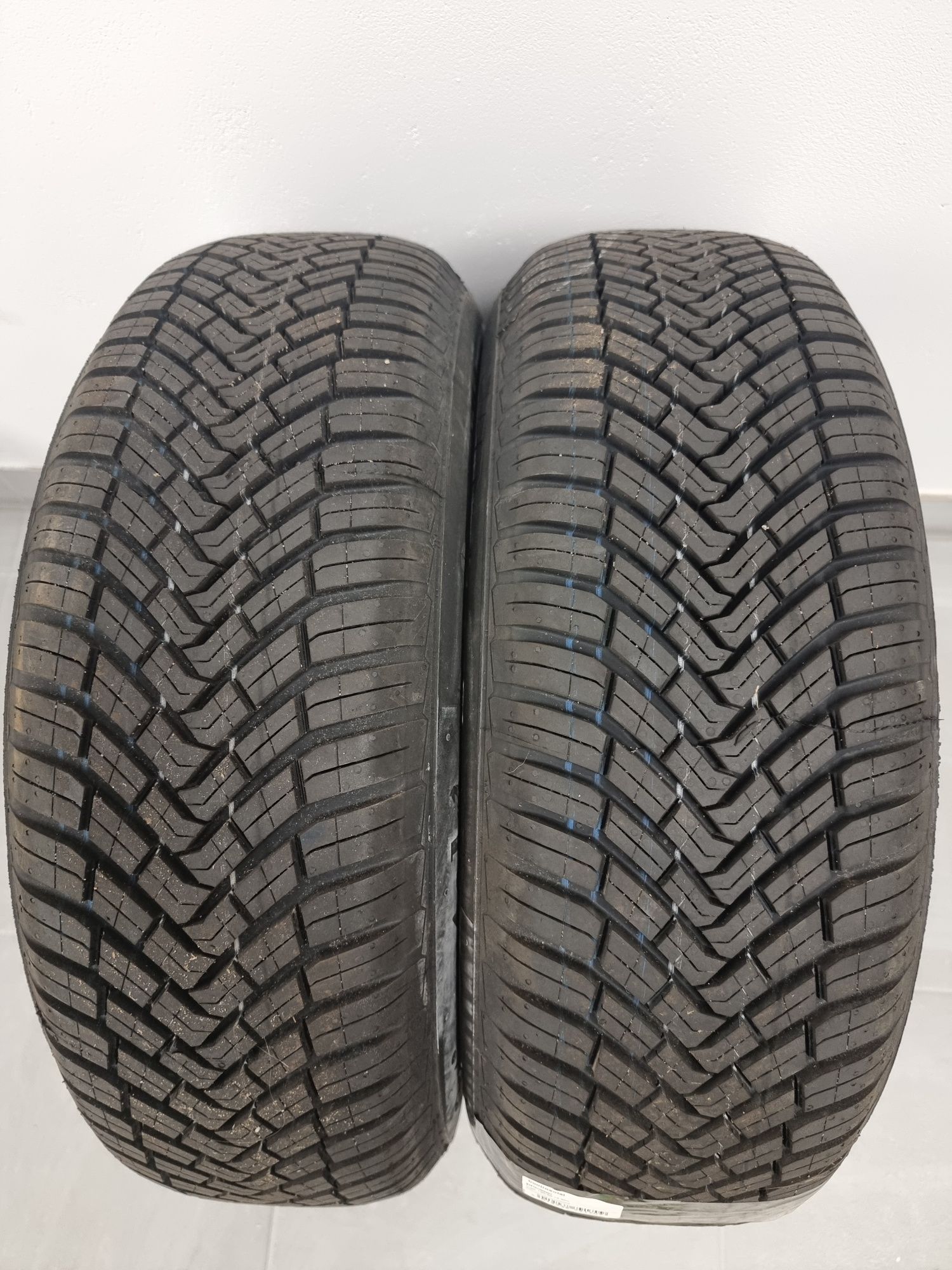 Continental AllSeasonContact 195/65 R15 95V XL