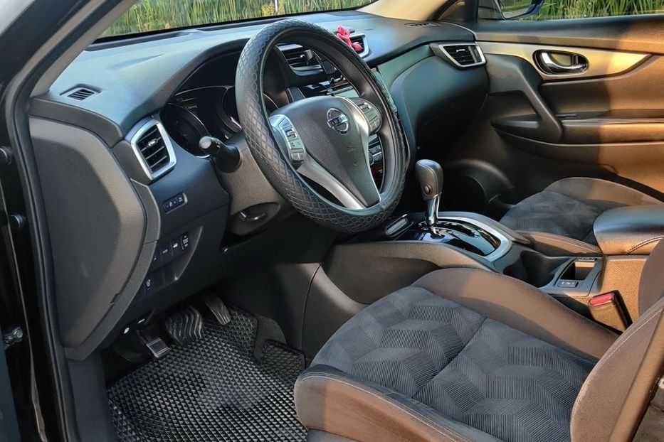 Продам Nissan Rogue SV Premium 2015