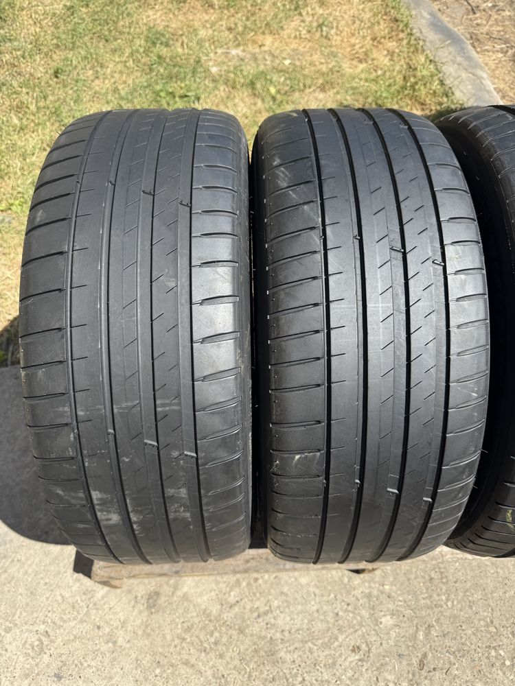 235/45R18 Michelin Pilot Sport 4