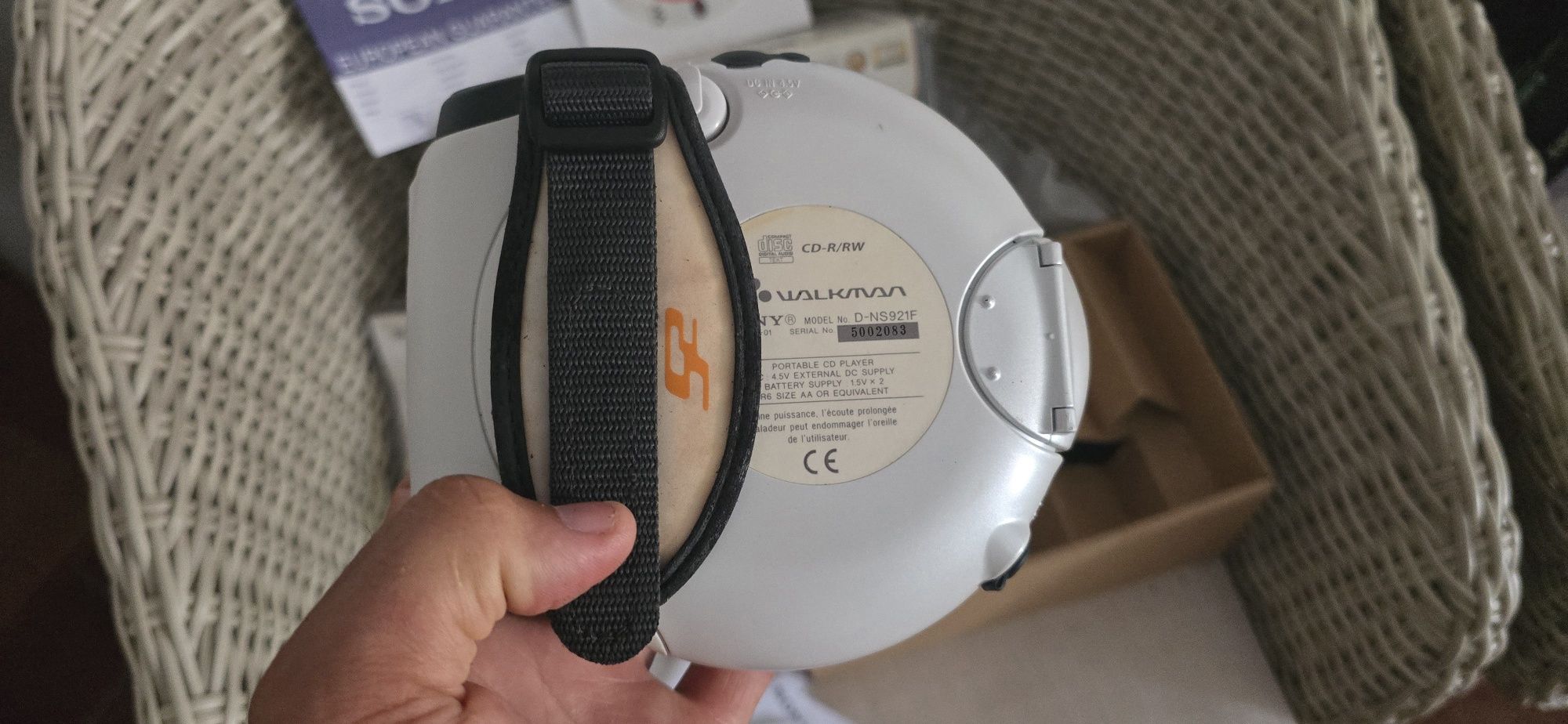 Discman Sony D-NS921F Atrac3/MP3 CD Plus Walkman Coleconadores


Son
