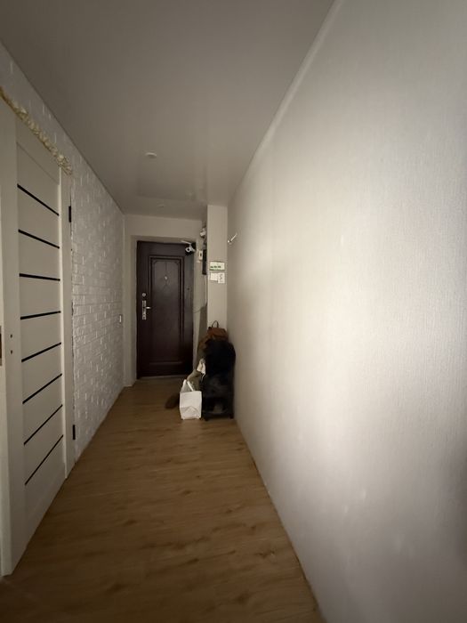 Продам 2-х кімнатну вул.Миру