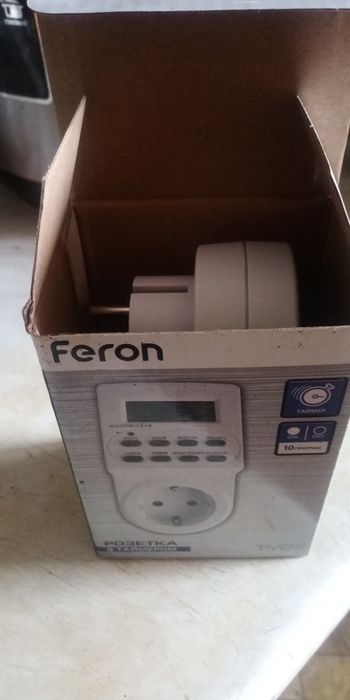 Розетка з таймером Feron TM22