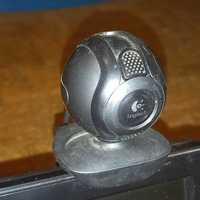 Webcam Logitech com microfone incorporado