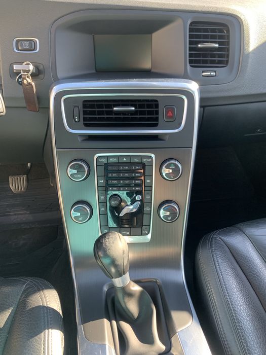 Volvo V60. Механика. 1,6 дизель. 2011