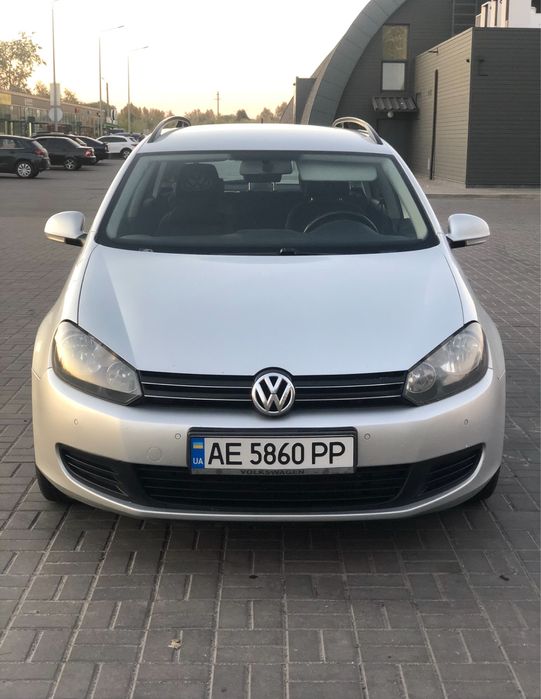 Volkswagen Golf VI