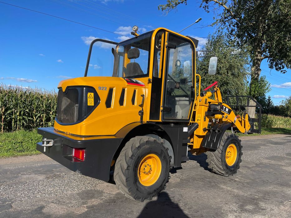 Ładowarka kołowa przegubowa CTM 922_Jak nowa 2022 ROK_Łyżka,Widły,4X4!