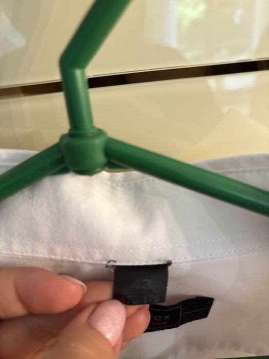 Biała elegancka koszula Darex 43 170/176