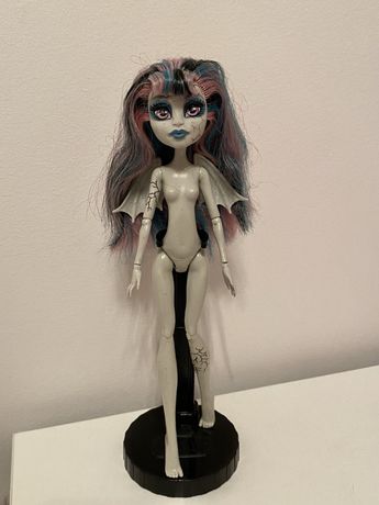 monster high rochelle goyle