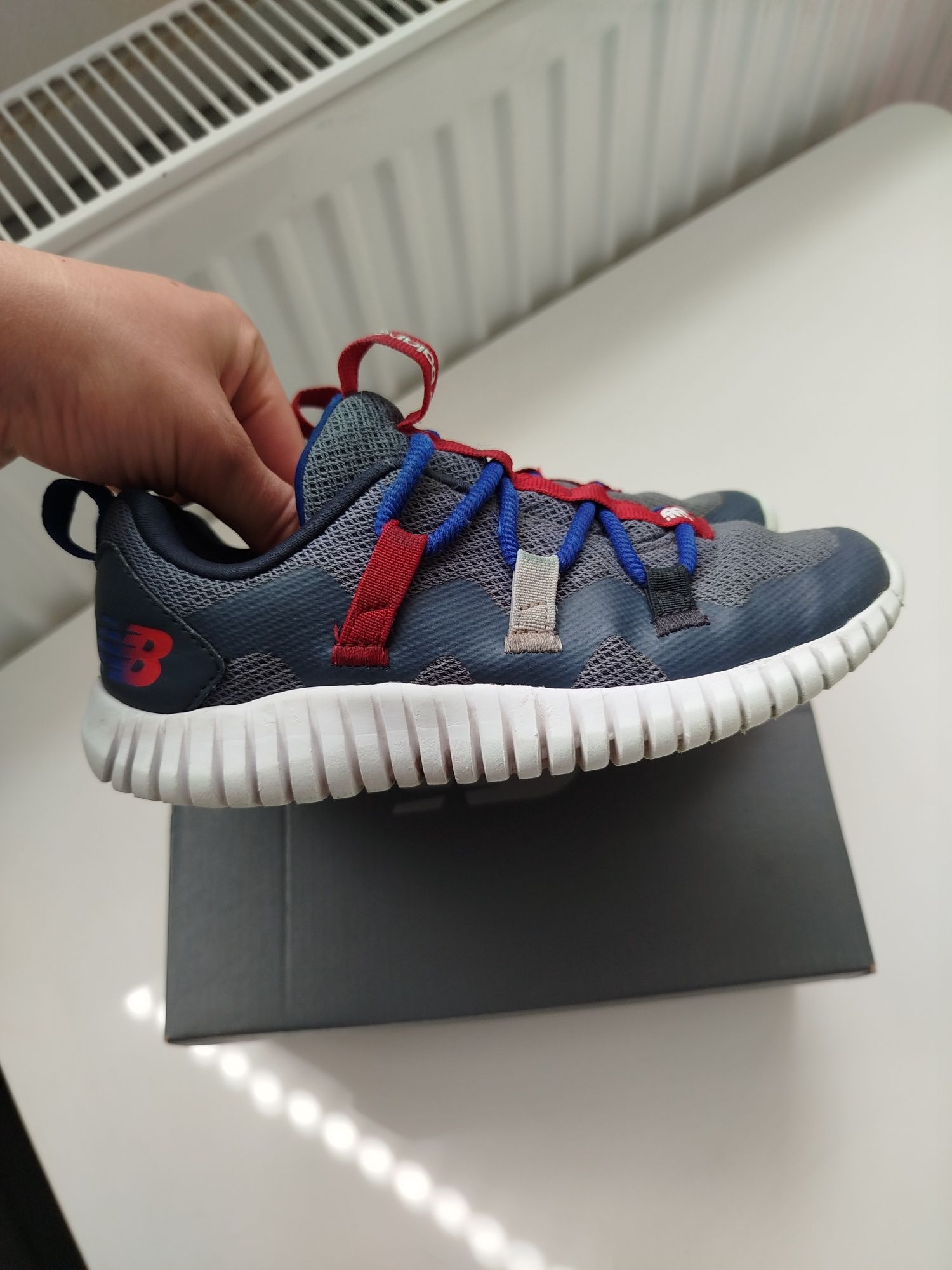 Легкие/ летние кроссовки new balance 32