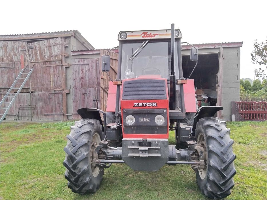 Ciągnik Rolniczy Zetor ZTS 8245