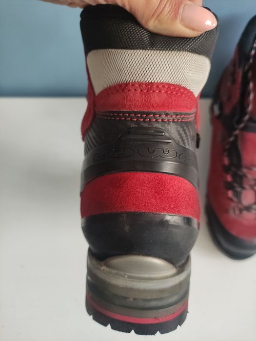 Buty trekkingowe Lowa pod raki automatyczne