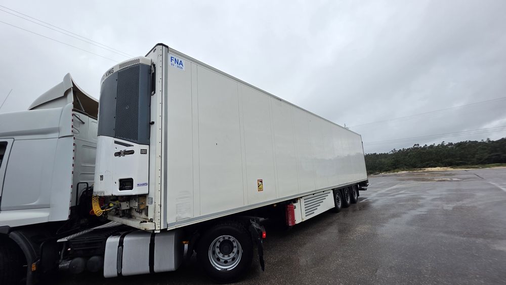 Schmitz Frio Bi Temperatura 2011 Plataforma Retráctil