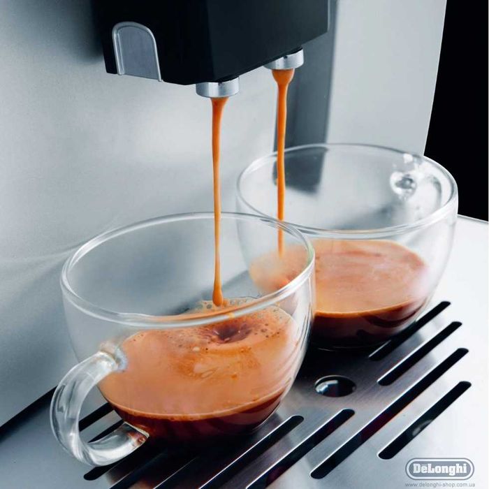 Кавомашина DeLonghi Magnifica ESAM 04.110 S – практично нова!