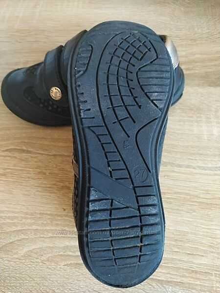 Зручні шкіряні туфельки Bartek, 27 розмір