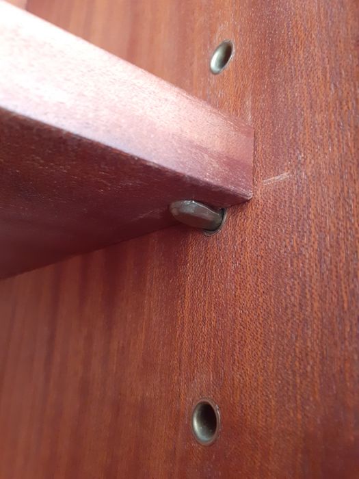 Roupeiro com 18 compartimentos, todos com fechadura