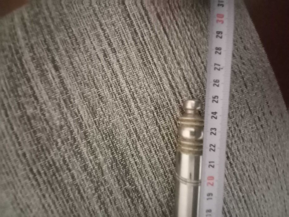 Stary masywny tłuczek do mięsa