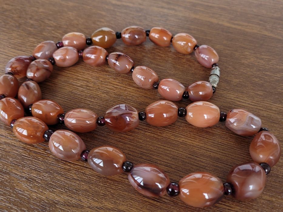 Бусы из натурального сердолика