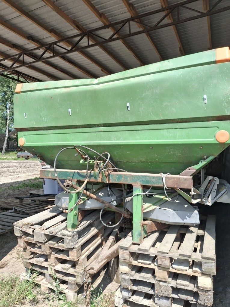 Rozsiewacz nawozów Amazone ZA-M 1001