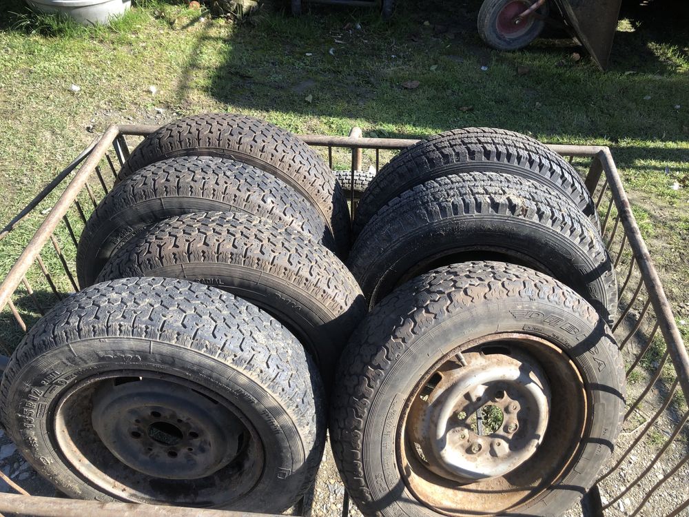 Sprzedam opony do fiata 126p malucha