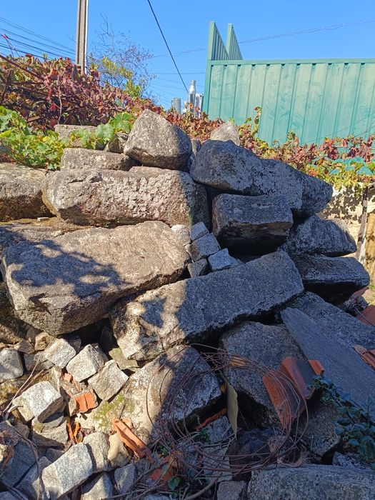 Pedra azul para construir casa ou muros