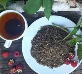 ферментированный чай из листьев грецкого ореха, вишни, персика, крыжов