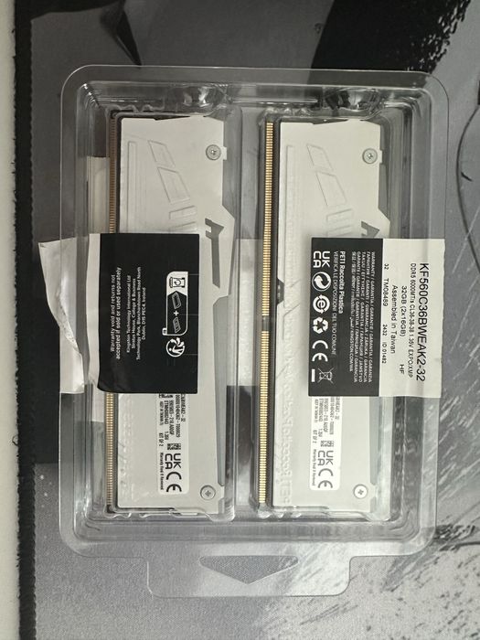 ОЗП Kingston DDR5 32 Gb (2x16) 6000 Mhz Fury Beast White Rgb