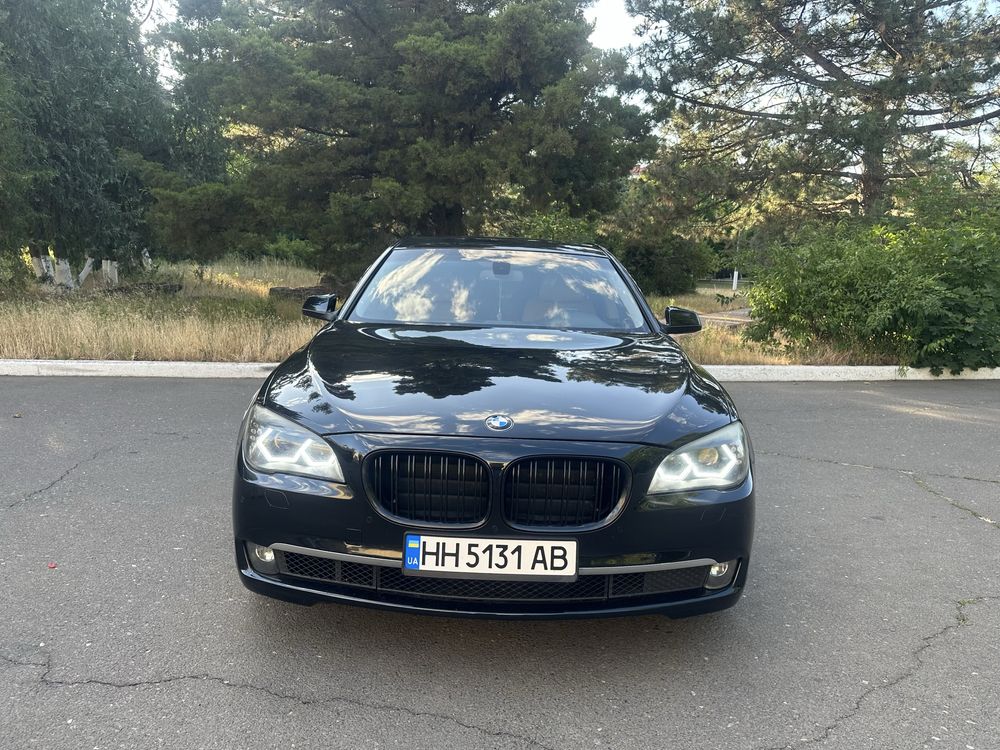 BMW 7  дизель. 740xDrive повний привід