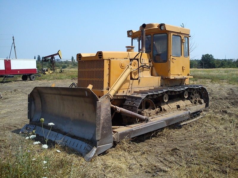 Аренда услуги бульдозера Komatsu , грейдера