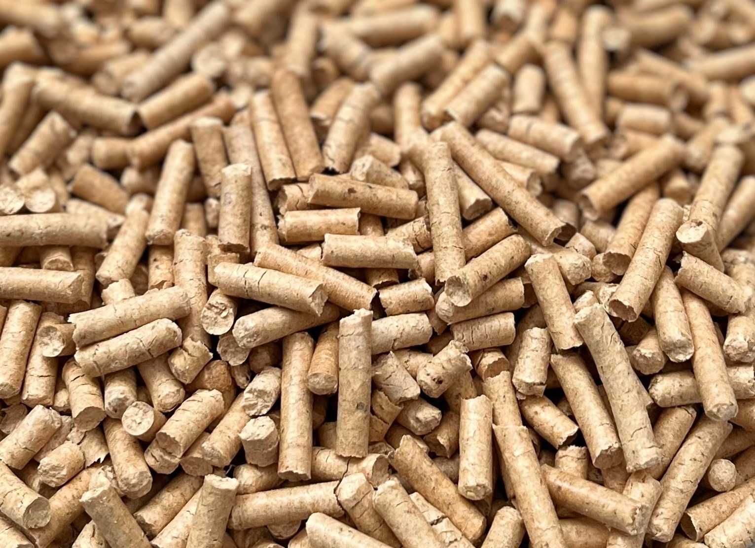 Pellet 6 mm A1 Opał czysta sosna
