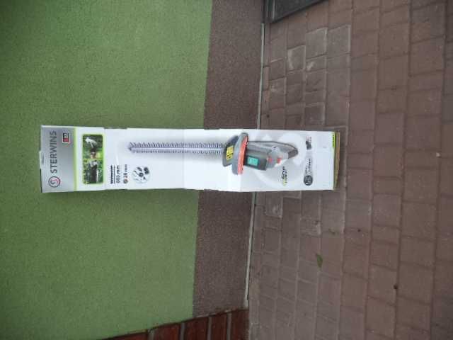 Kosiarka aku . 40VLM2-42P.1 +Nożyce do żywopłotu + Piła STERWINS