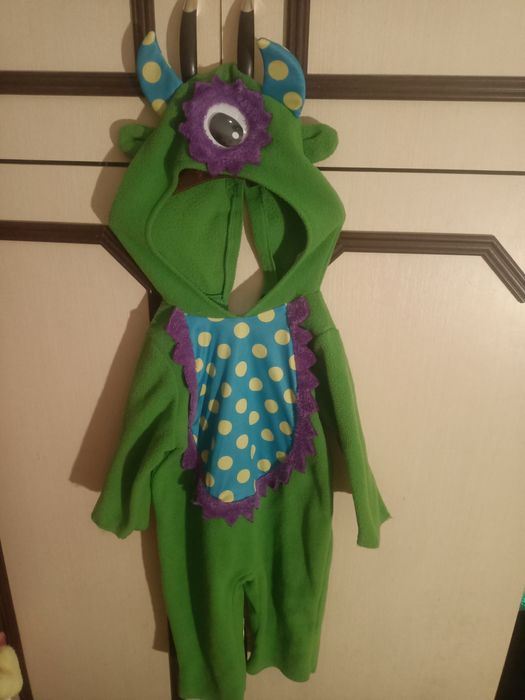 Новорічні костюми для дівчаток та хлопчиків