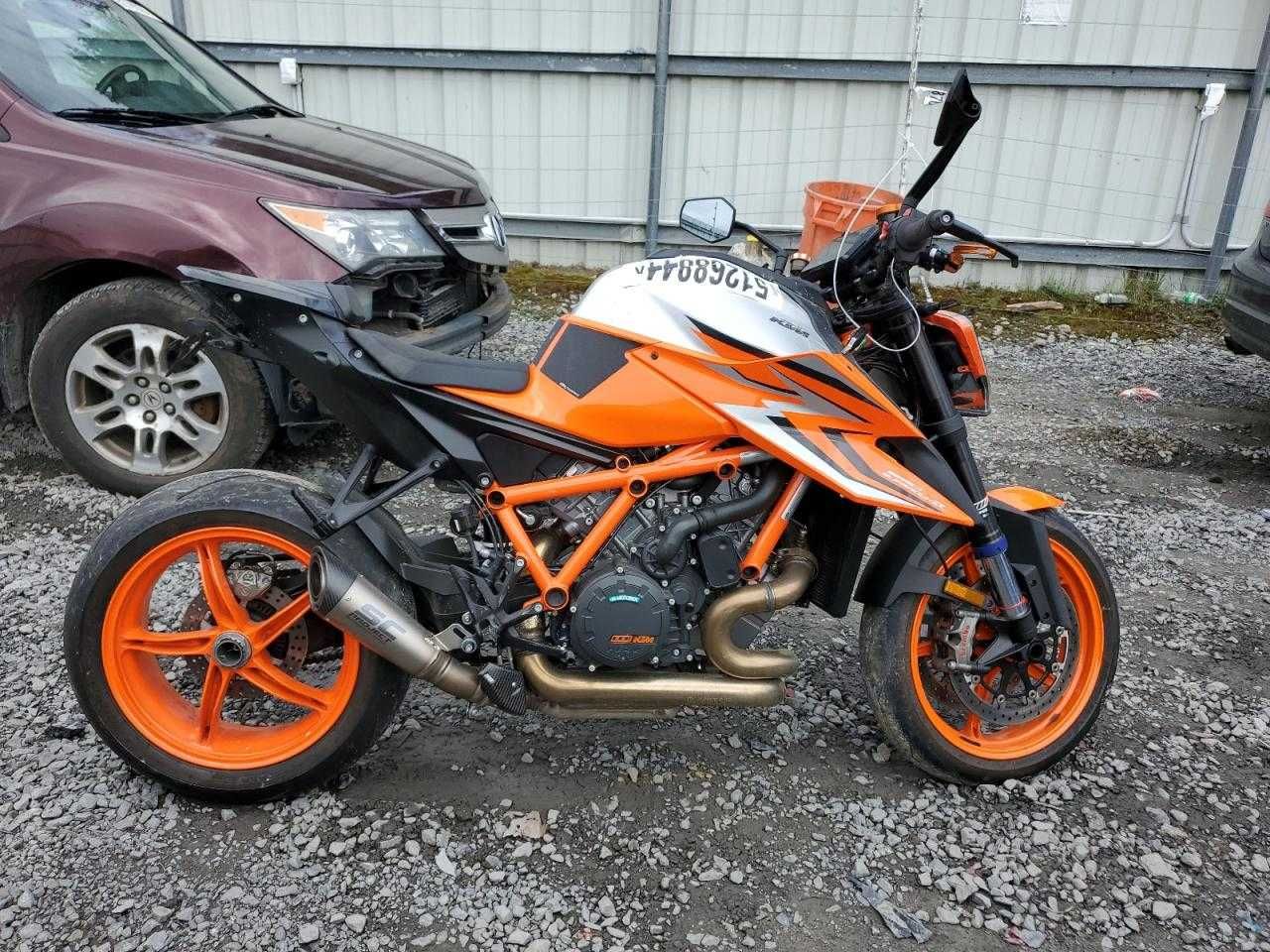 KTM 1290 Super Duke R 2022