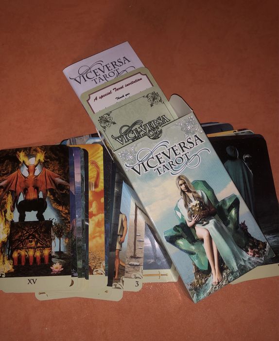 Карты Таро в асортименті