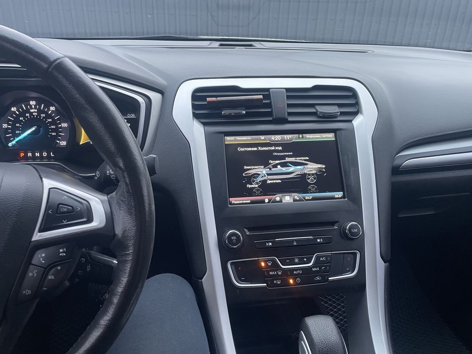 Ford Fusion надійне економне авто