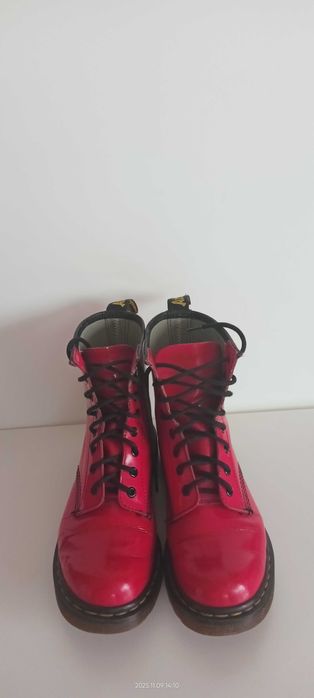 Dr. Martens 39 wysokie 1460 czerwone lakierowane