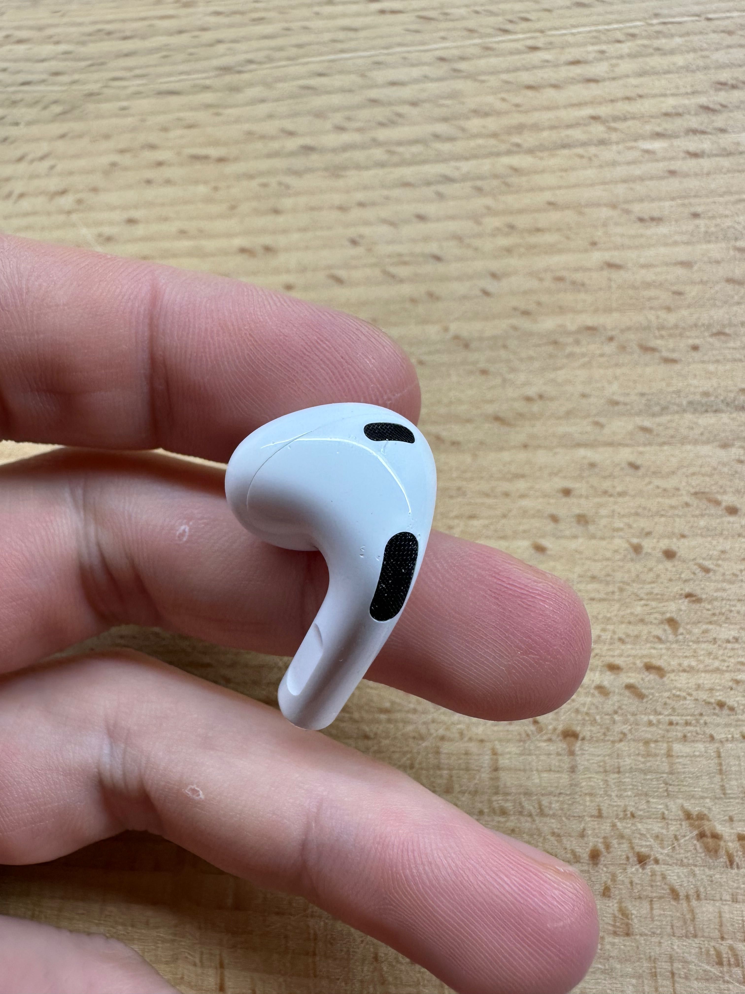 Оригінальний лівий навушник Apple AirPods 3 a2564