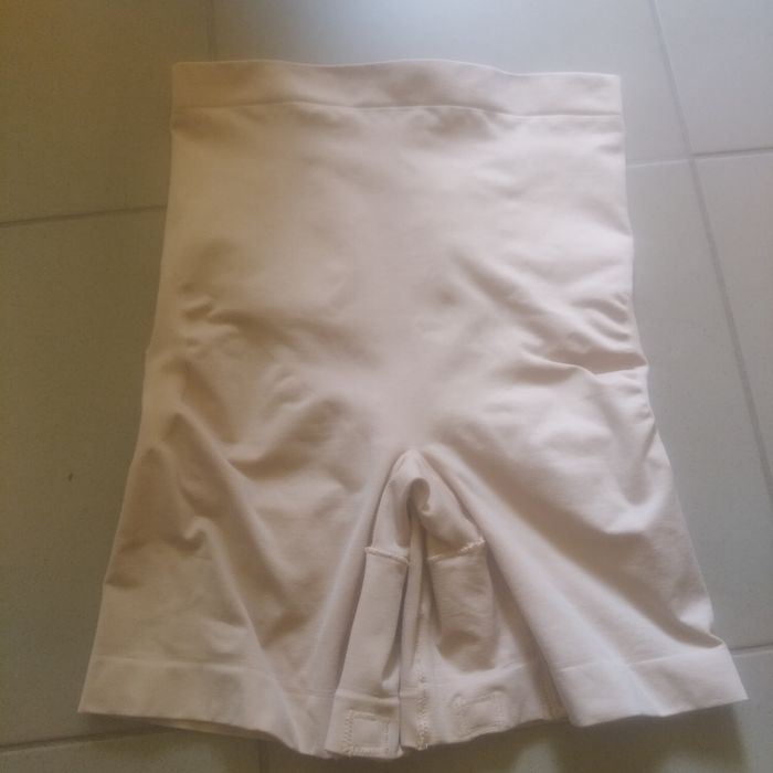 Majtki wyszczuplająco- modelujące rozmiar XL- 2XL URSA