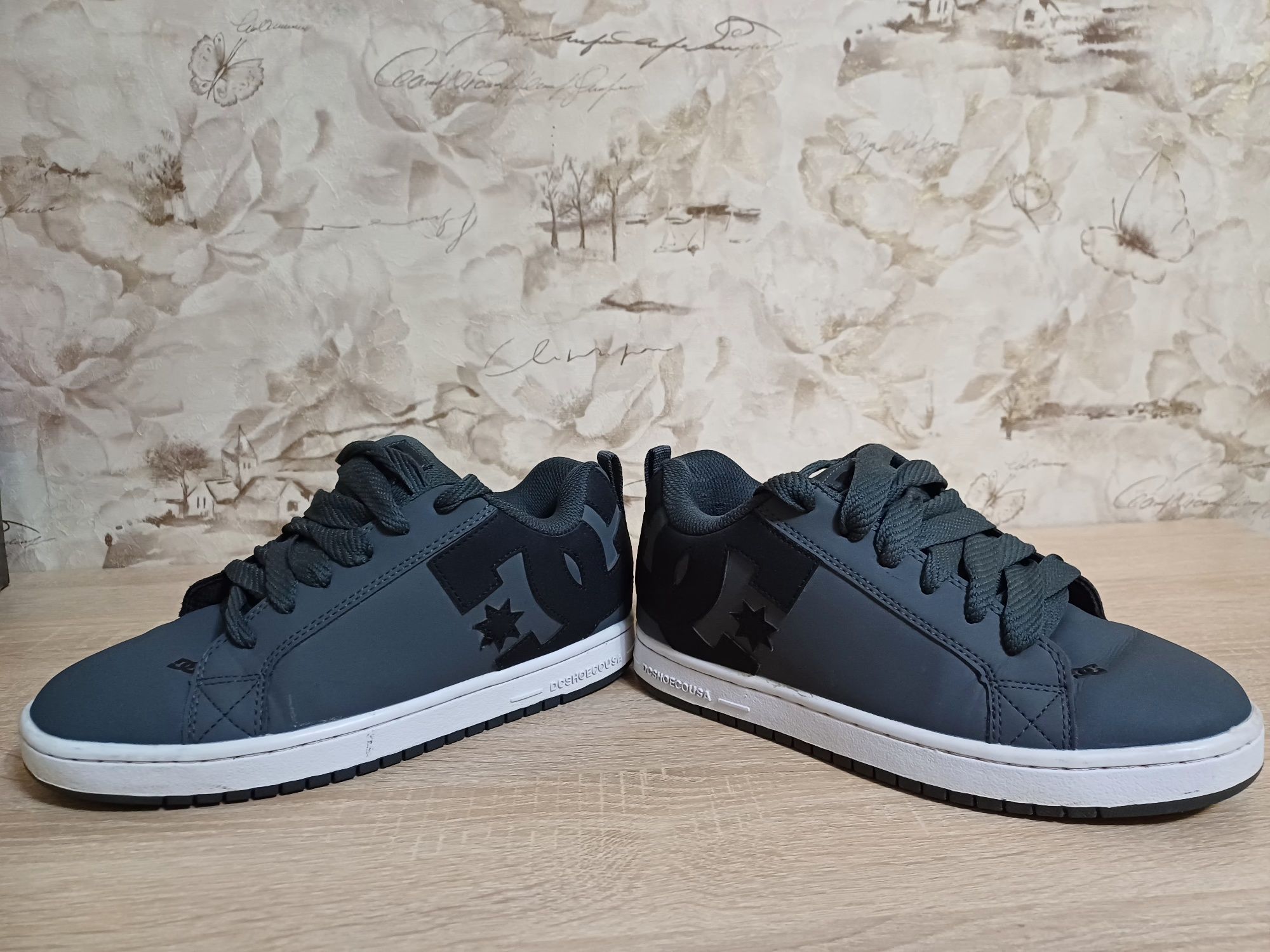 Продам кросівки DC shoes Graffit