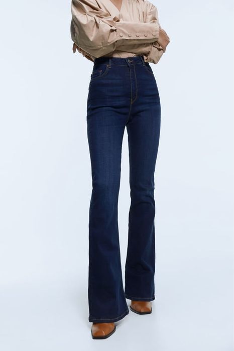 Flare jeans de ganga azul ZARA