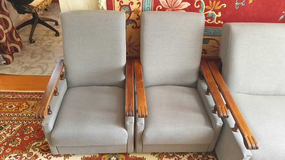 Мягкий уголок б/у – 2 кресла и диван (205x110)