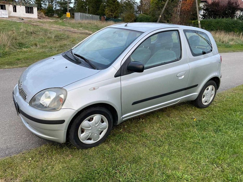 Toyota yaris 1.0VVTI 2000 klimatyzacja elektryka  idealny 1 właściciel