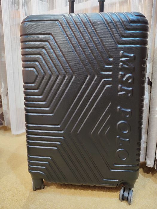 Валіза дорожня М Polo чорного кольору