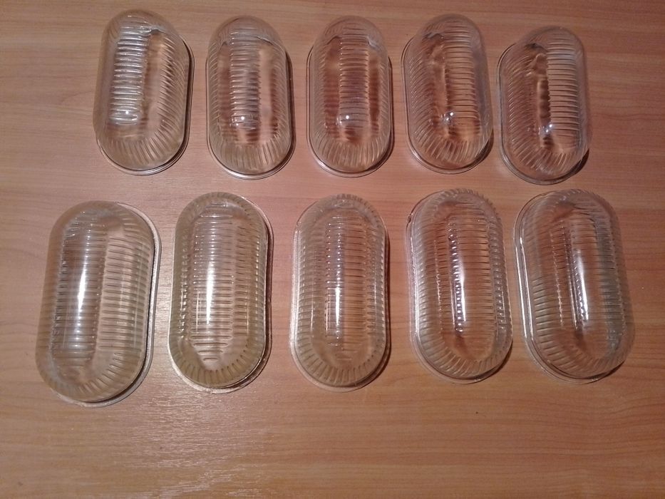 Продам б/у плафоны , целые и в нормальном состоянии
